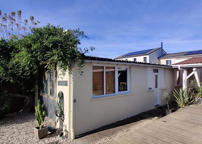 Maison Avec Piscine Au Calme A 2 Pas De Bordeaux