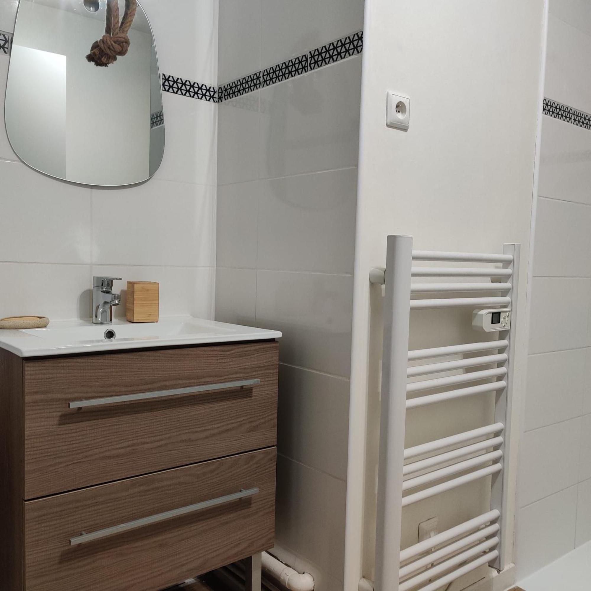 Maison Avec Piscine Au Calme A 2 Pas De Bordeaux Holiday home *